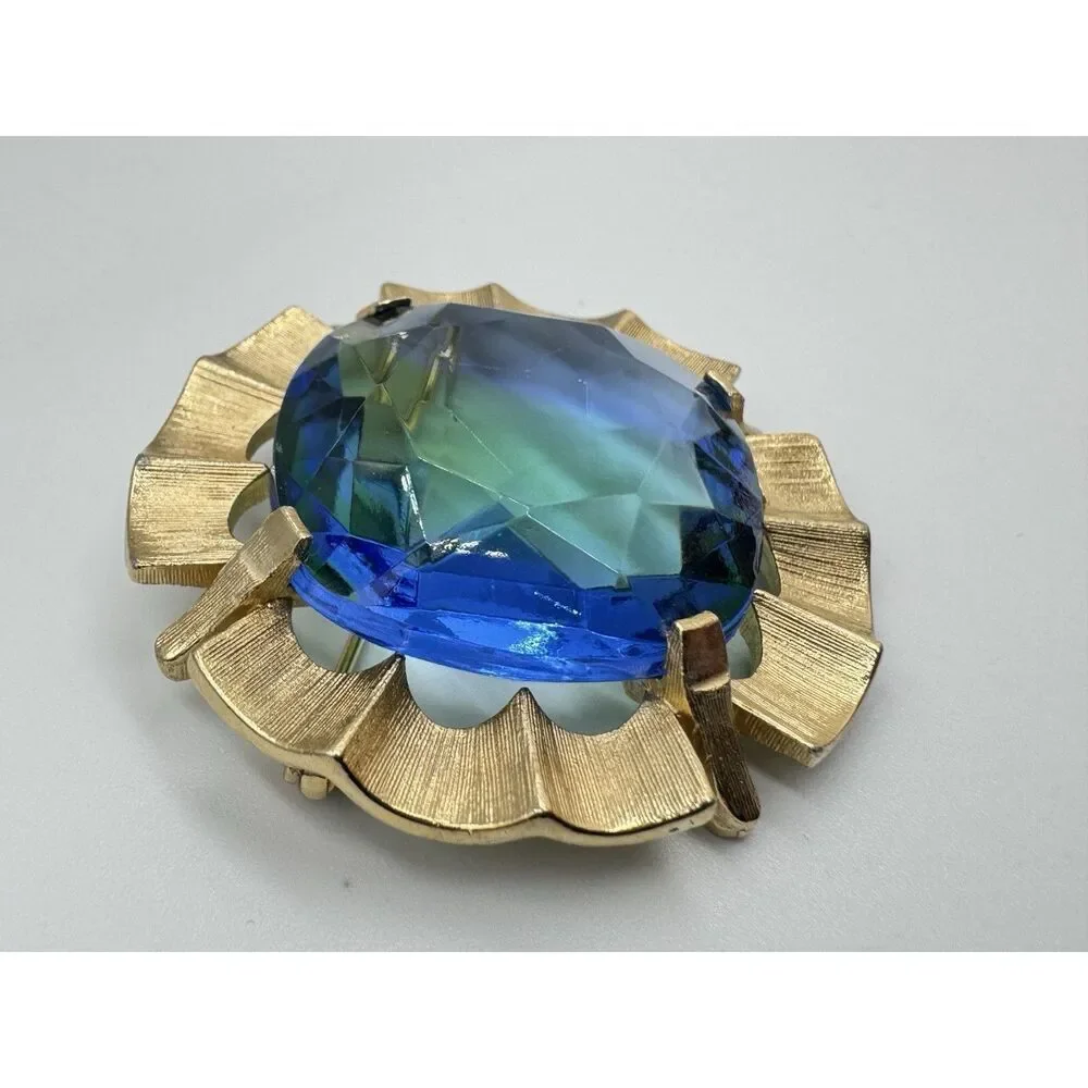 Vintage‎ Large Gold ToBlue Green Faceted Glass Rhineston Brooch Signed STAR